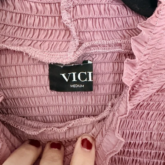 VICI Smocked Satin Peplum Blouse Mauve Long Sleeve Ruffle Neck Size Medium - Picture 6 of 9